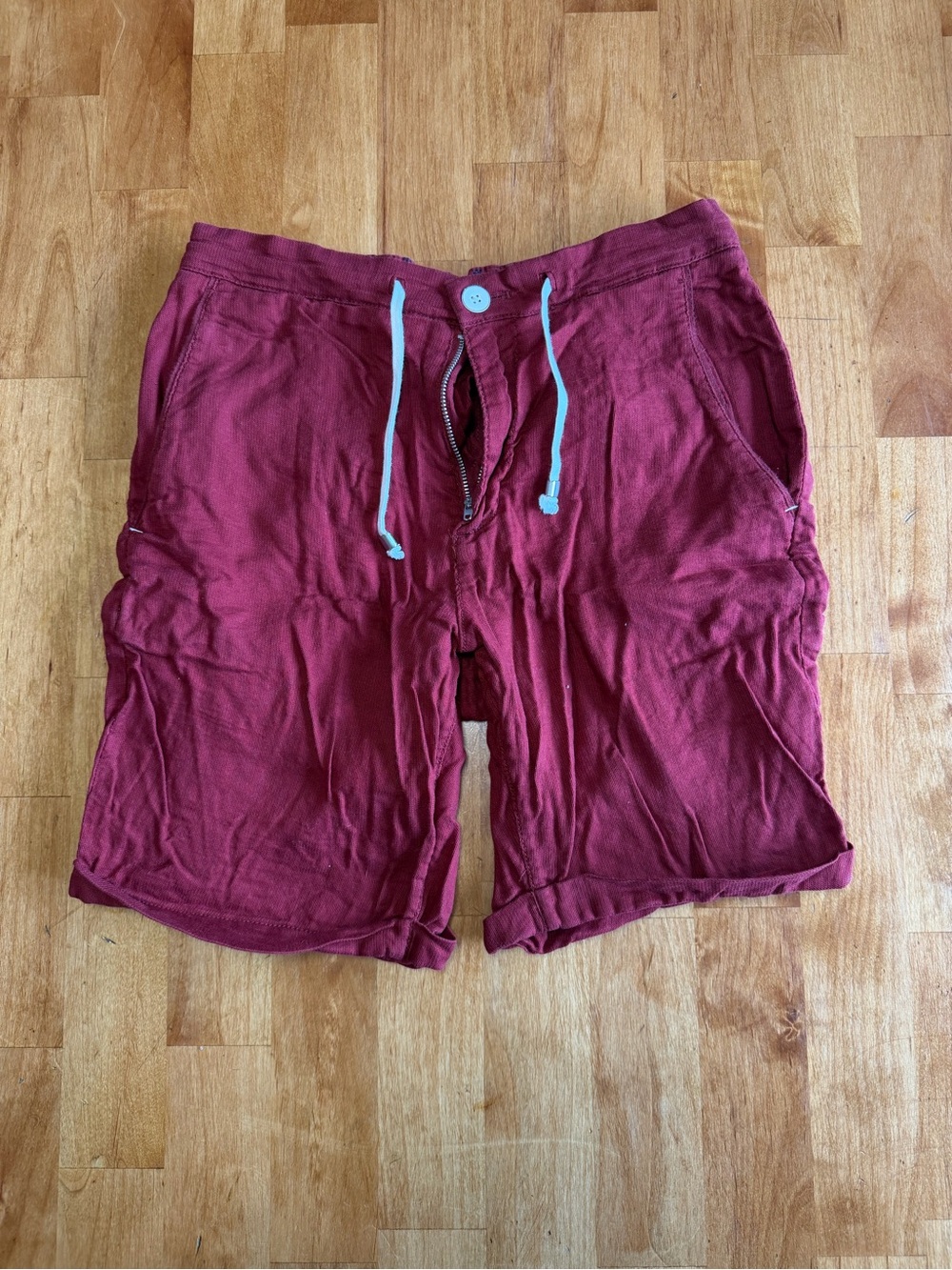 Zara Men's Drawstring Athletic Shorts in Burgundy with White Drawcord